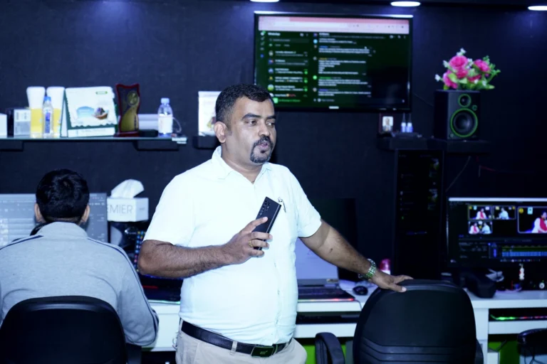 37bb4b35-46f1-4e7f-b3d3-a929439d1843